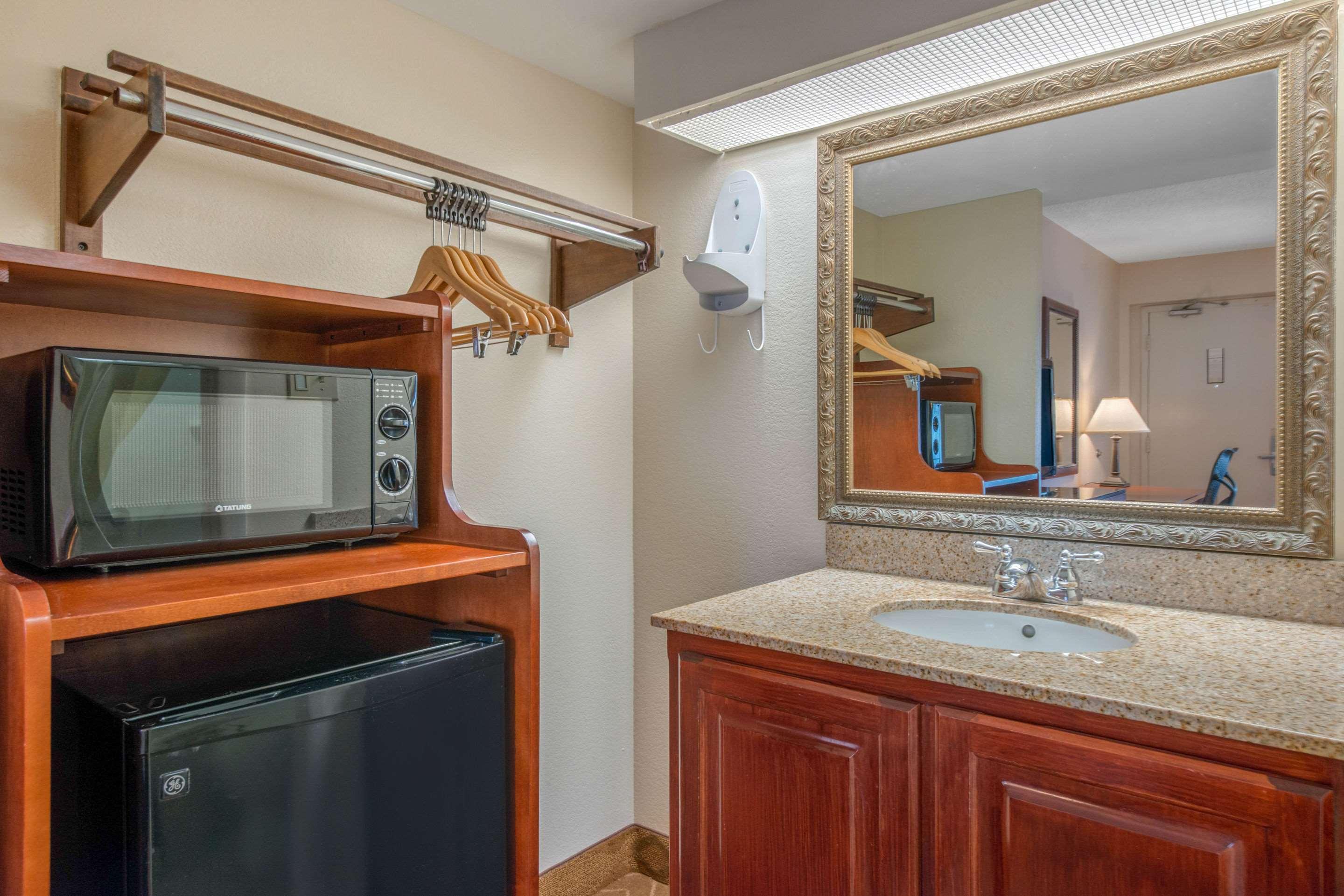 Quality Inn Savannah Historic District Dış mekan fotoğraf
