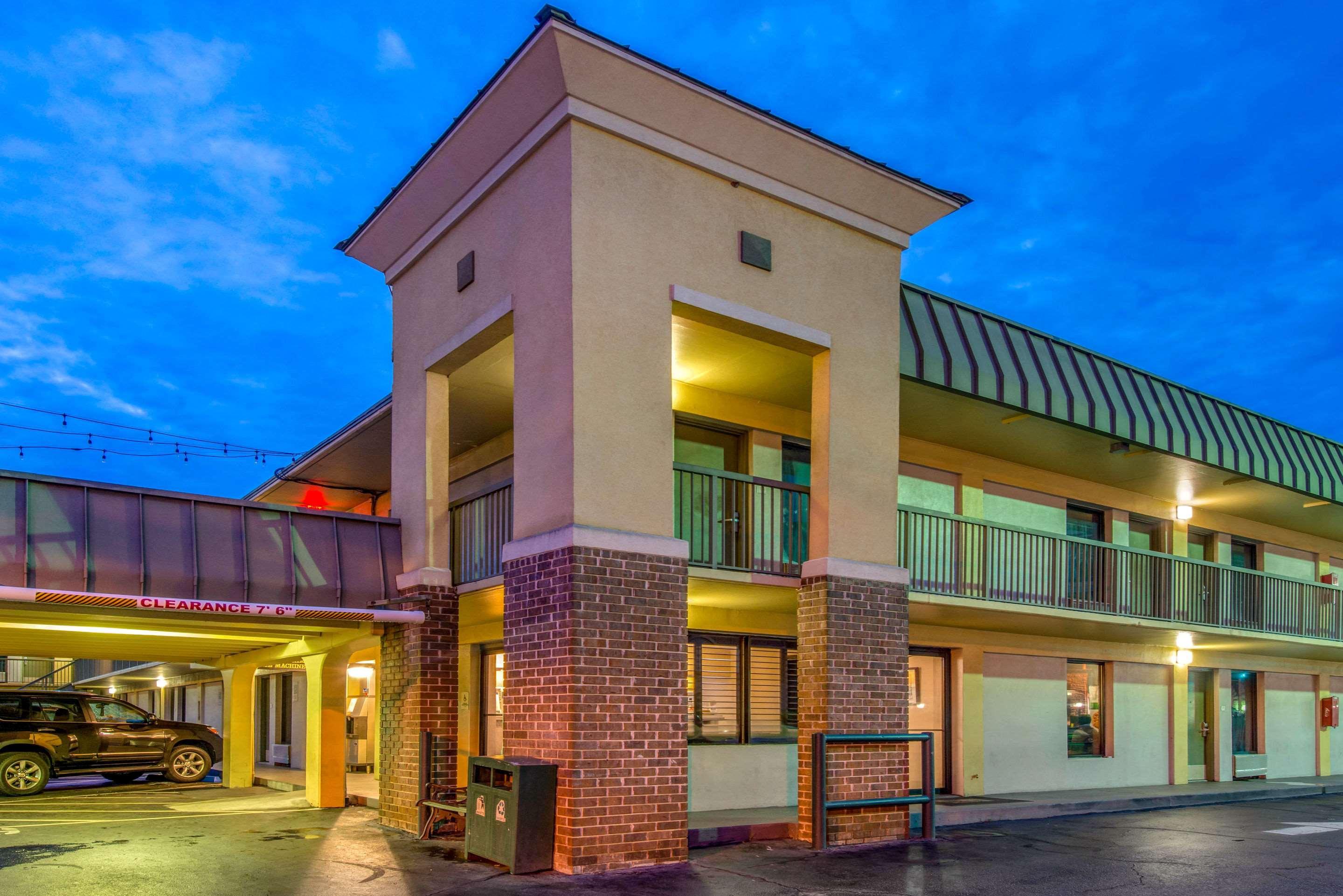 Quality Inn Savannah Historic District Dış mekan fotoğraf