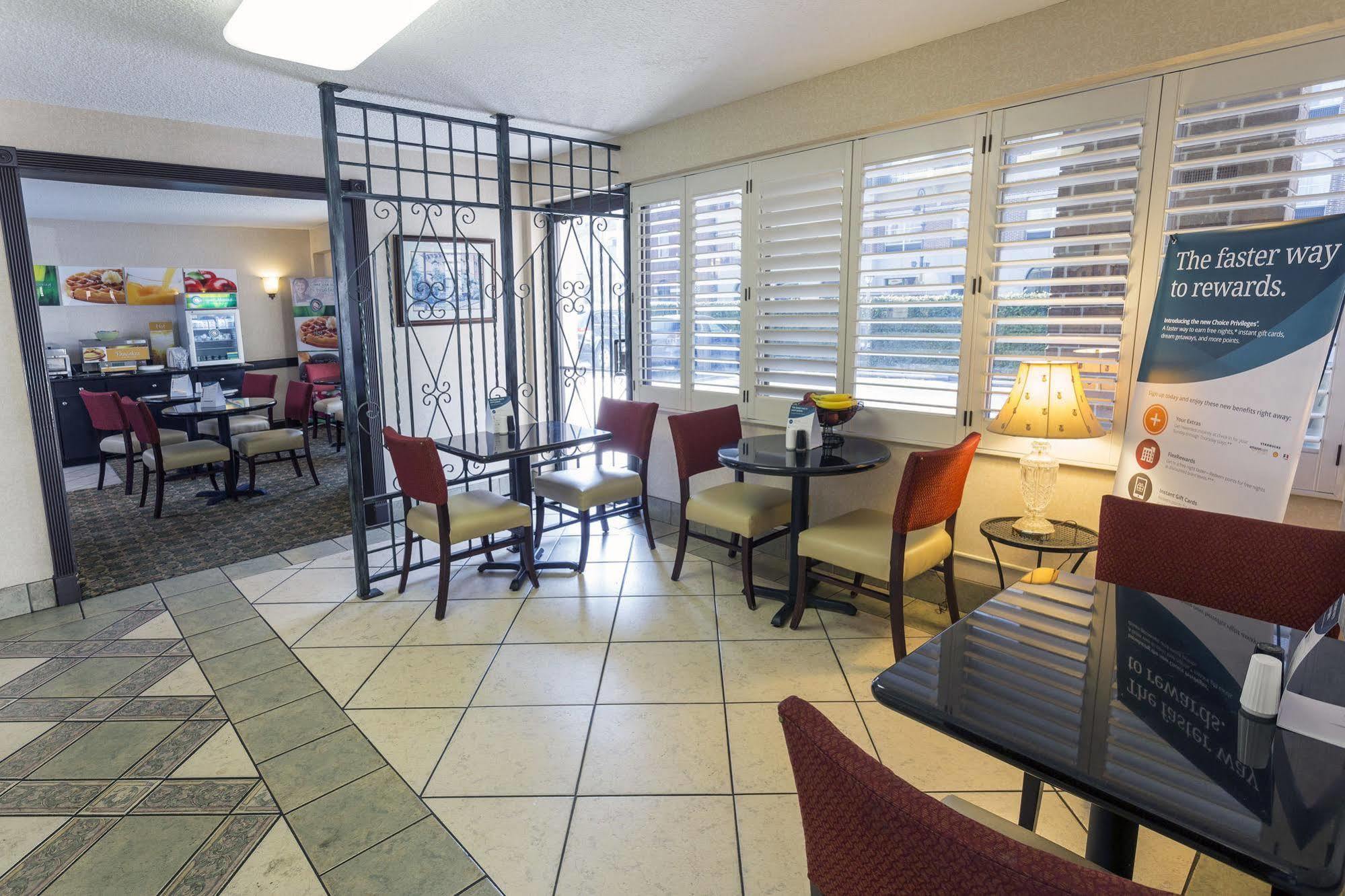 Quality Inn Savannah Historic District Dış mekan fotoğraf