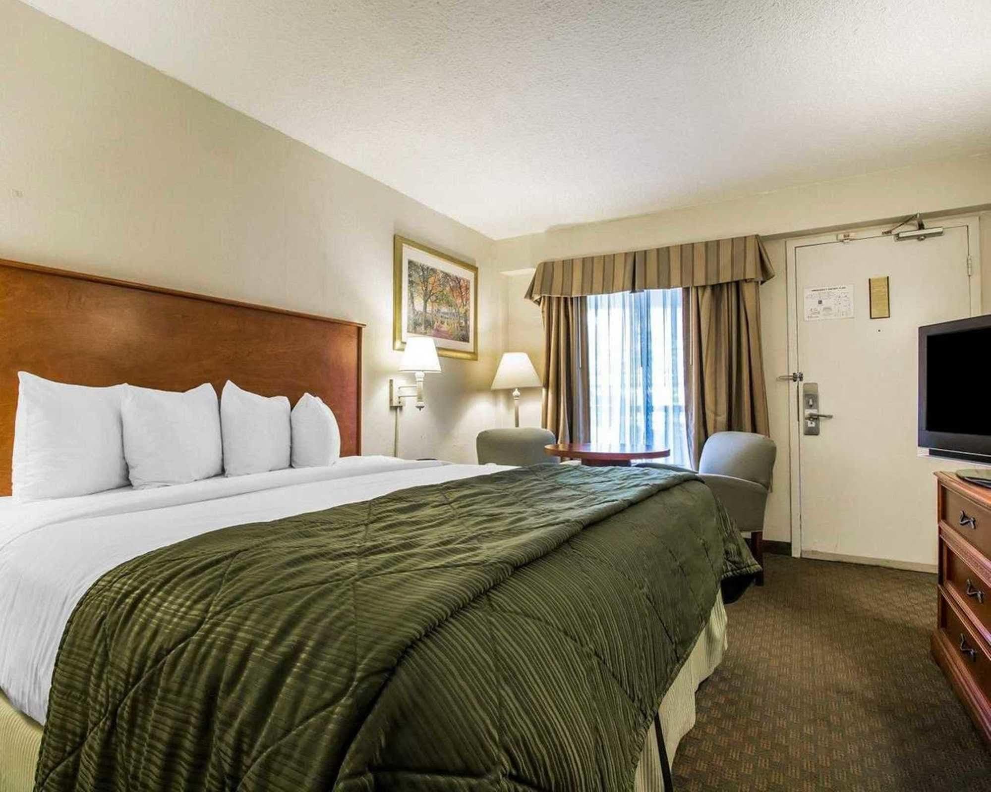 Quality Inn Savannah Historic District Dış mekan fotoğraf