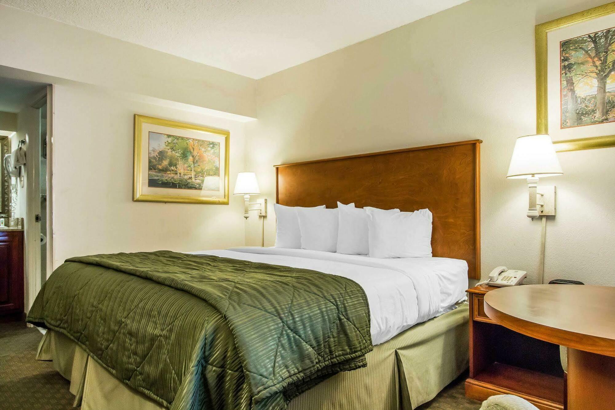 Quality Inn Savannah Historic District Dış mekan fotoğraf